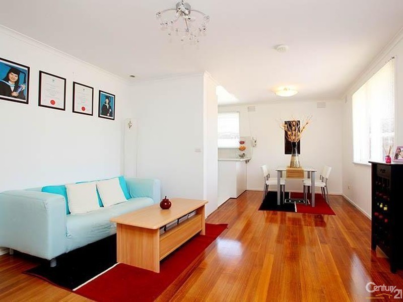 6 Camelot Drive, Springvale South VIC 3172