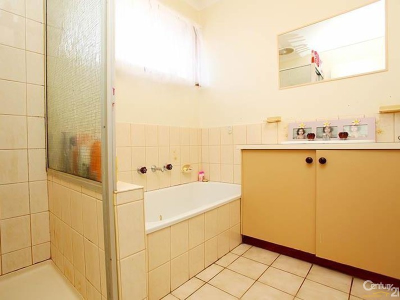 2/7 Flinders Street, Noble Park VIC 3174