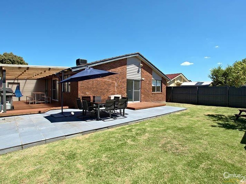 19 Triton Drive, Keysborough VIC 3173