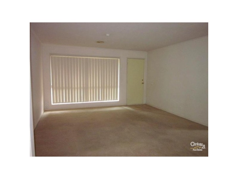 1/36 Hennessy Way, Dandenong North VIC 3175