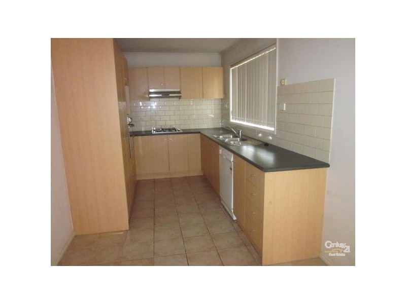 1/36 Hennessy Way, Dandenong North VIC 3175