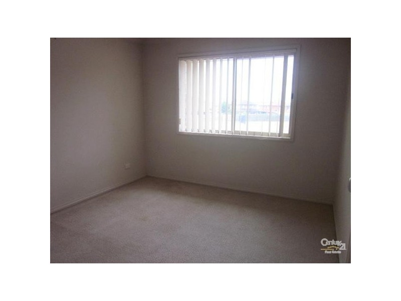 1/36 Hennessy Way, Dandenong North VIC 3175