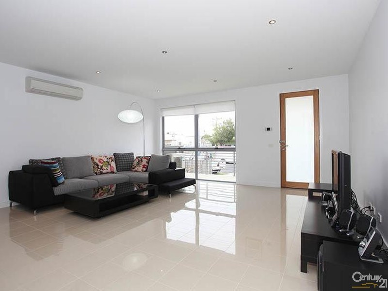 2/1426 Centre Road, Clayton South VIC 3169