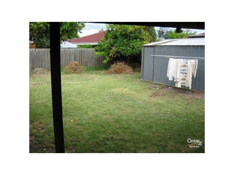 8 Martin Street, Springvale South VIC 3172