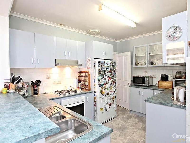 8 Flowervale Road, Noble Park VIC 3174