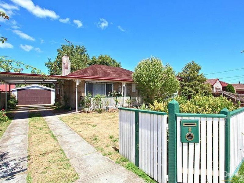 8 Flowervale Road, Noble Park VIC 3174