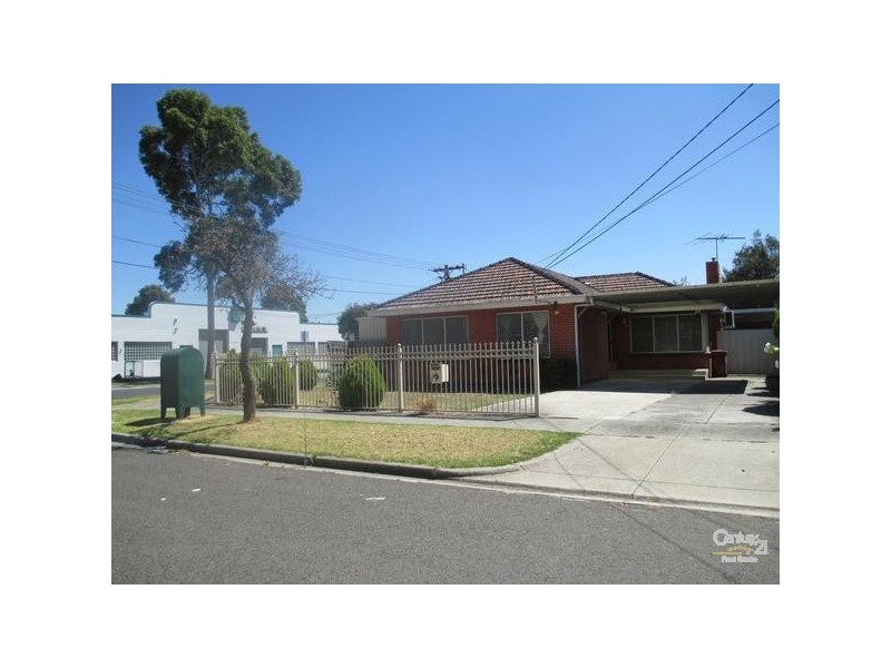 17 Young Street, Springvale VIC 3171