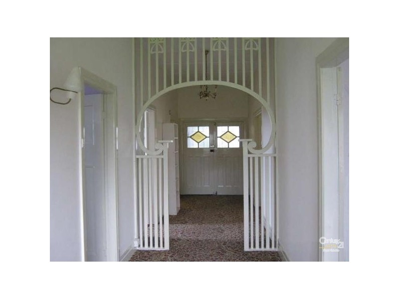 13 View Road, Springvale VIC 3171