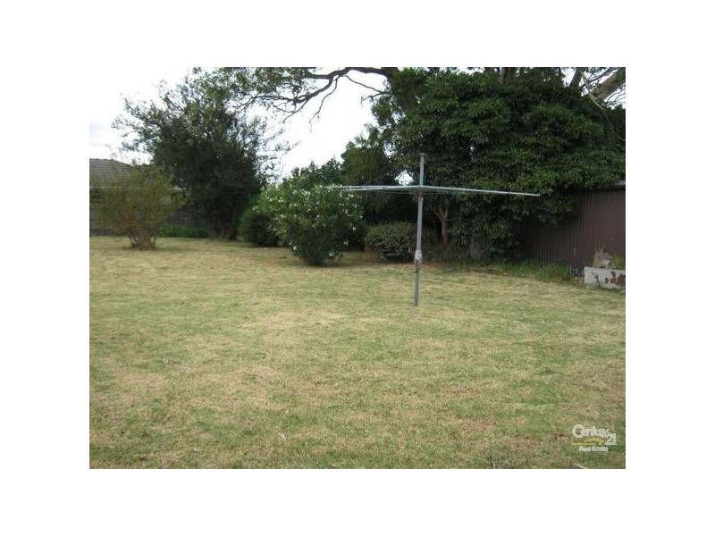 13 View Road, Springvale VIC 3171