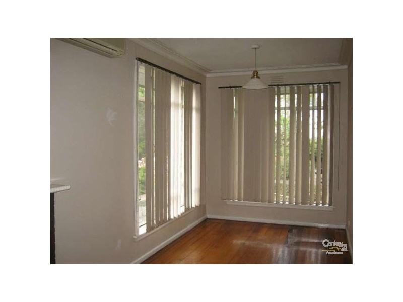 52 Hampshire Road, Glen Waverley VIC 3150