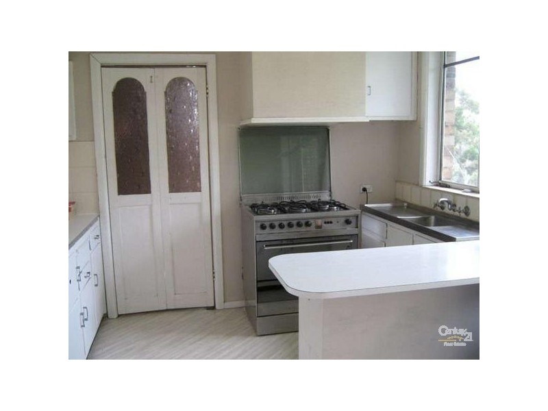 52 Hampshire Road, Glen Waverley VIC 3150