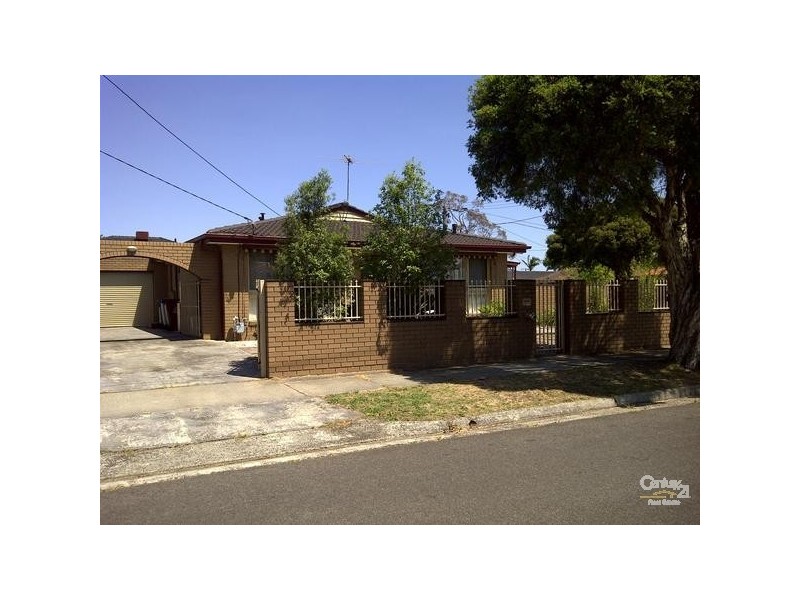 33 Triton Drive, Keysborough VIC 3173