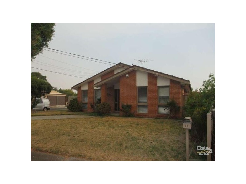 11 Bella Vista Crescent, Clayton South VIC 3169