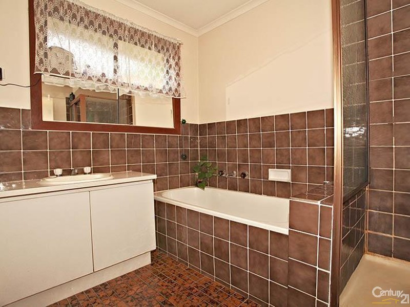 4/21 Amersham Ave, Springvale South VIC 3172