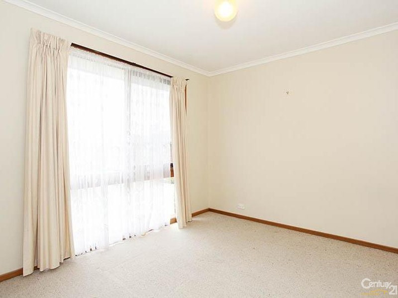 8/99A Athol Road, Springvale South VIC 3172