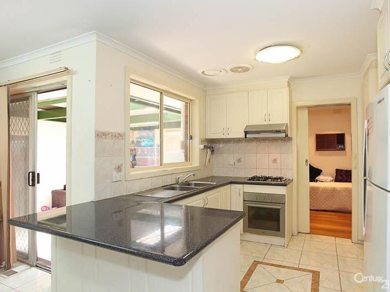 18 Juther Court, Springvale South VIC 3172