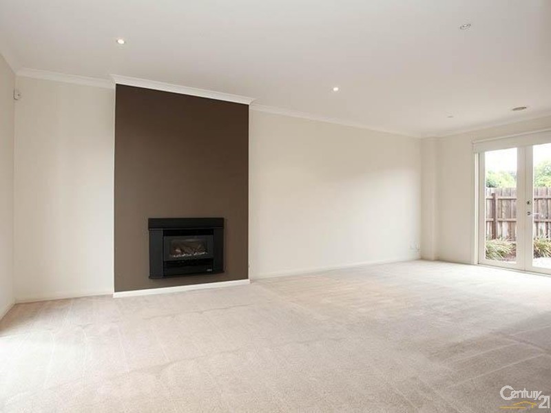 1/29 Forest Park Road, Dingley Village VIC 3172