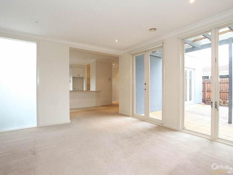 1/29 Forest Park Road, Dingley Village VIC 3172