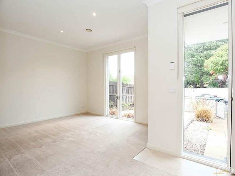 1/29 Forest Park Road, Dingley Village VIC 3172