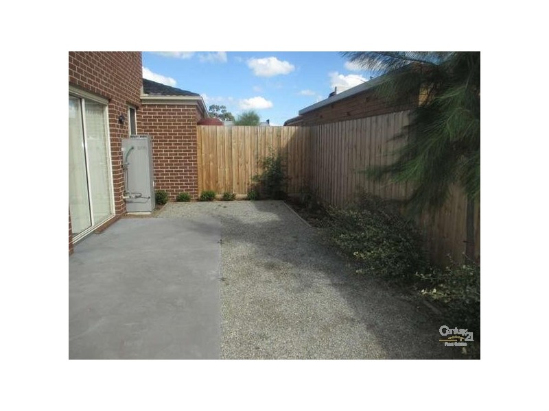 2/6 Henry Street, Noble Park VIC 3174