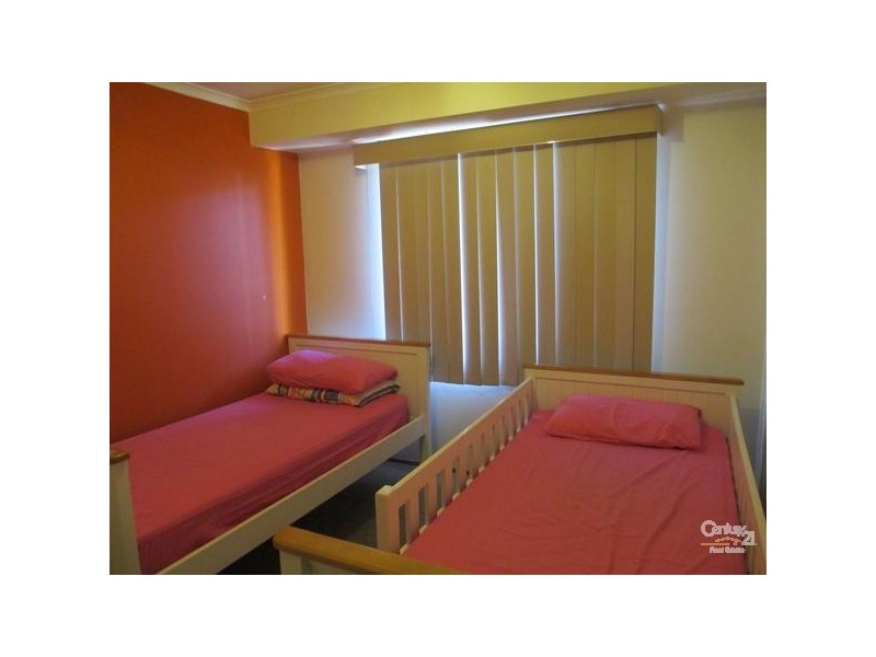 8 Dalry, Endeavour Hills VIC 3802