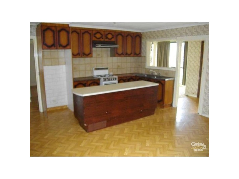 211 Bloomfield Road, Keysborough VIC 3173