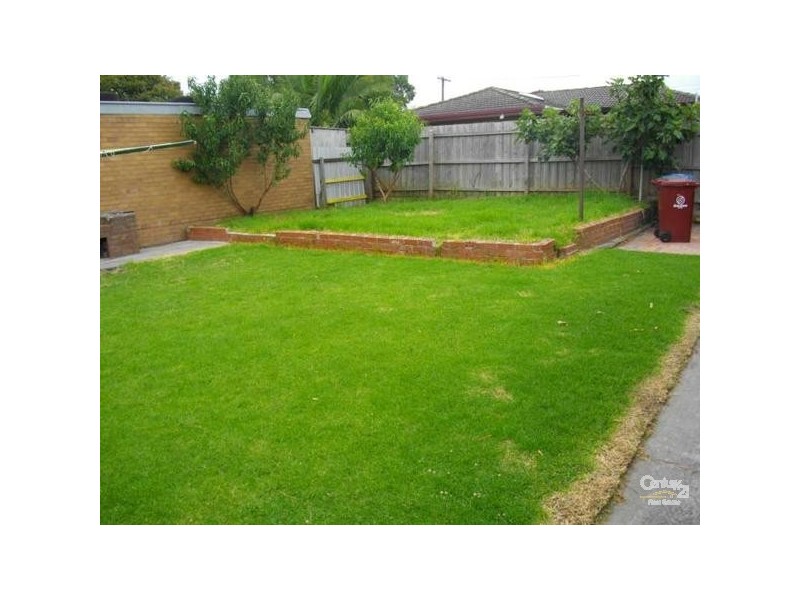 211 Bloomfield Road, Keysborough VIC 3173