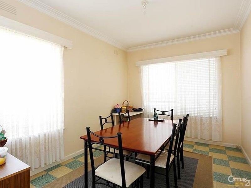 14 Hillside Street, Springvale VIC 3171