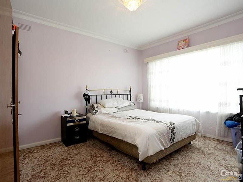 14 Hillside Street, Springvale VIC 3171