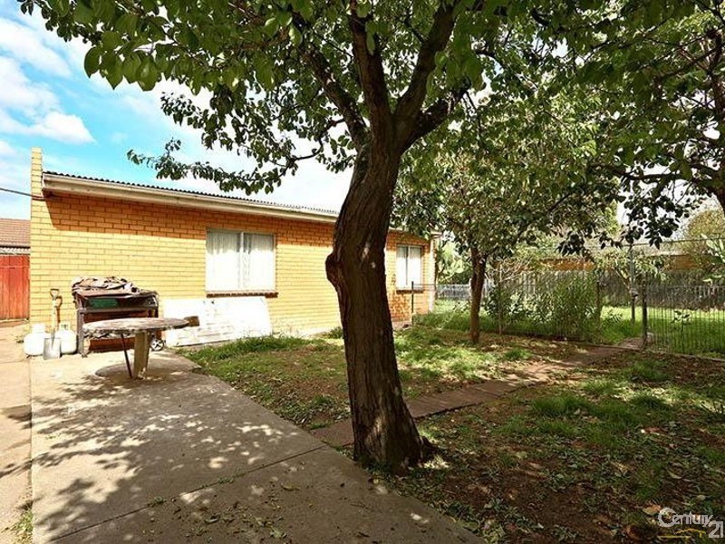 14 Hillside Street, Springvale VIC 3171