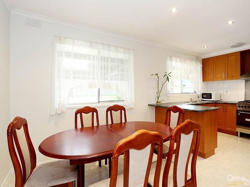 8  Gemini Court, Keysborough VIC 3173