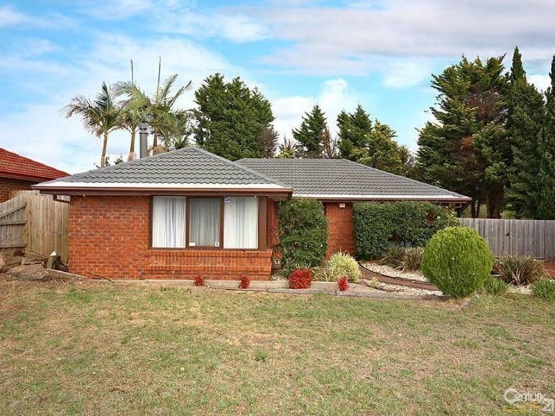 65 Crossdale Rise, Endeavour Hills VIC 3802