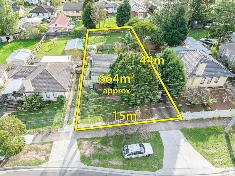 27 Tristania Street, Doveton VIC 3177