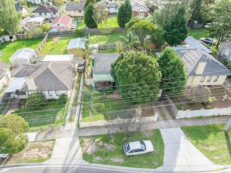 27 Tristania Street, Doveton VIC 3177