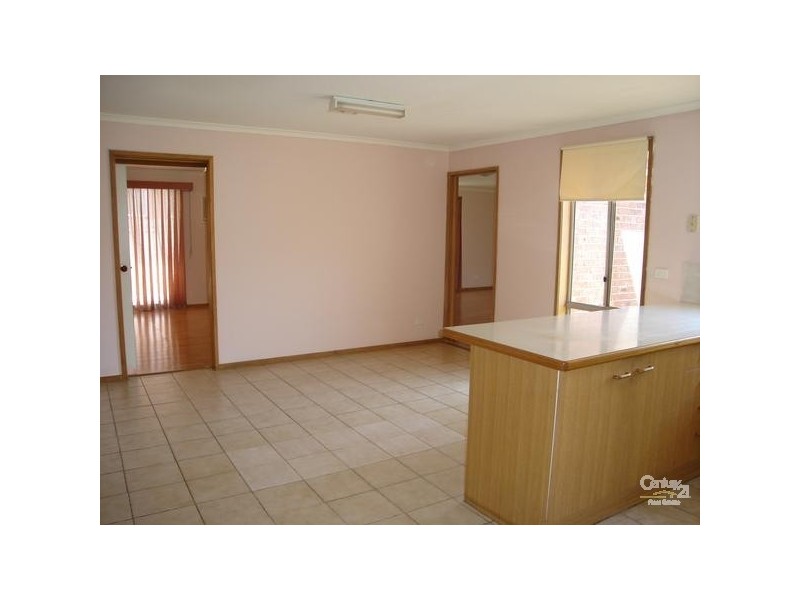 40 Vella Court, Springvale South VIC 3172