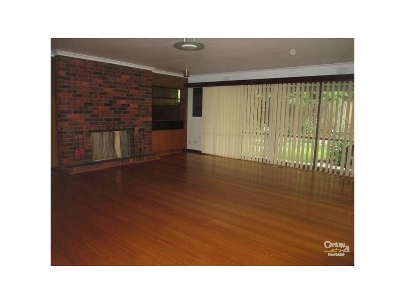 3 Kuringgai Cres, Noble Park VIC 3174