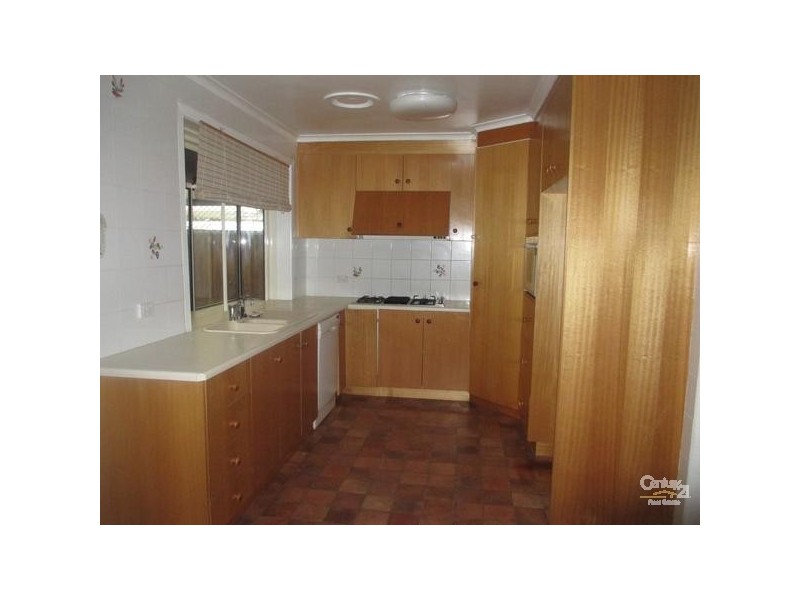 3 Kuringgai Cres, Noble Park VIC 3174