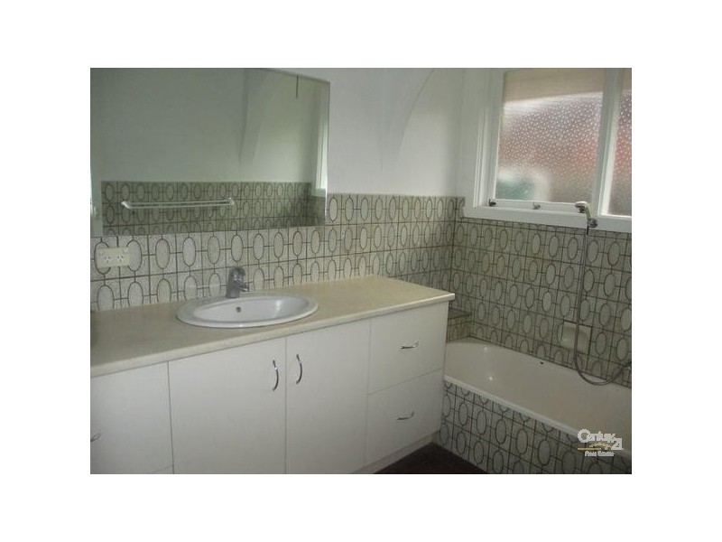 3 Kuringgai Cres, Noble Park VIC 3174