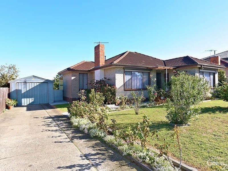 6  Haresta Ave, Dandenong VIC 3175