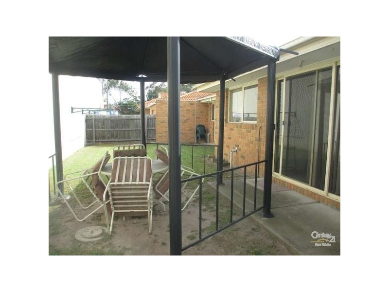 2/177 Kingsclere Avenue, Keysborough VIC 3173