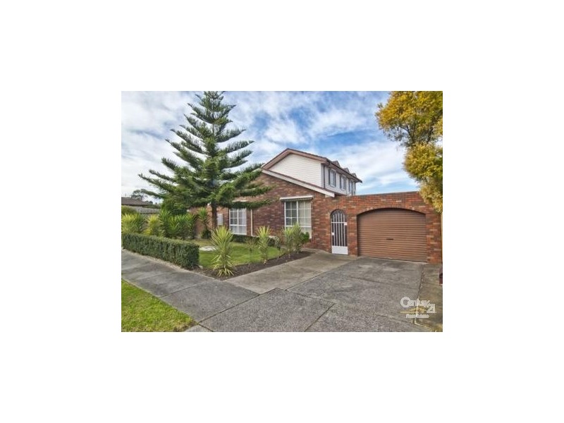 15 Stradbroke Court, Noble Park North VIC 3174