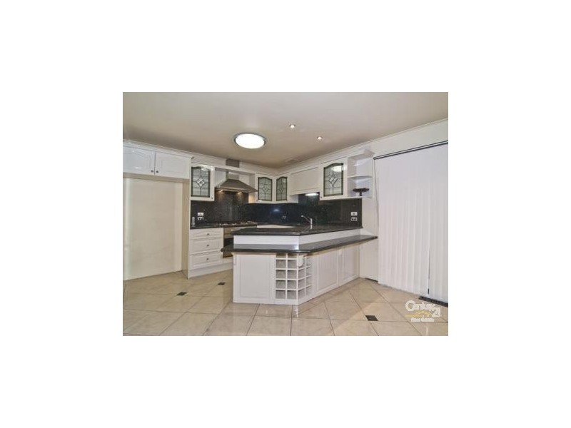 15 Stradbroke Court, Noble Park North VIC 3174