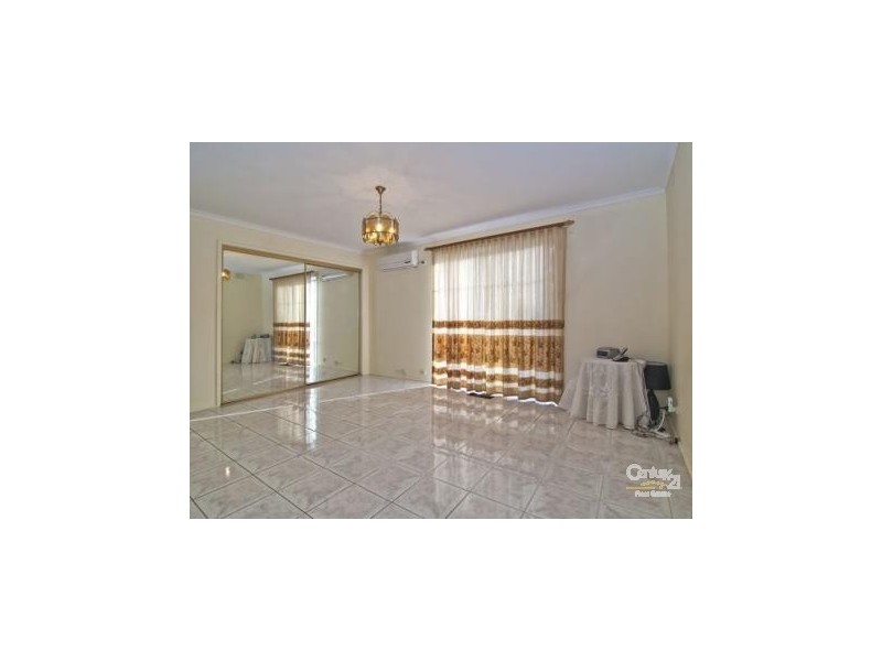 15 Stradbroke Court, Noble Park North VIC 3174