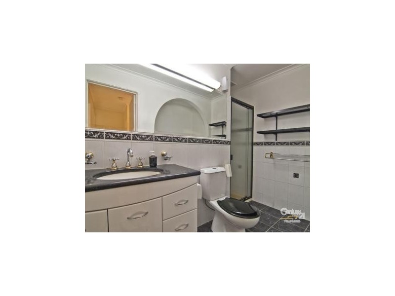 15 Stradbroke Court, Noble Park North VIC 3174