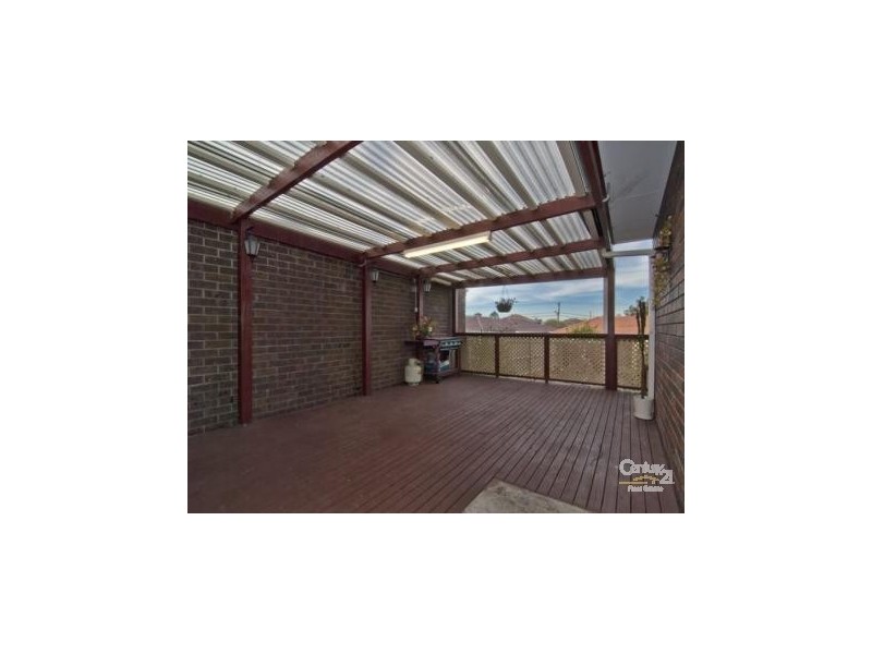 15 Stradbroke Court, Noble Park North VIC 3174