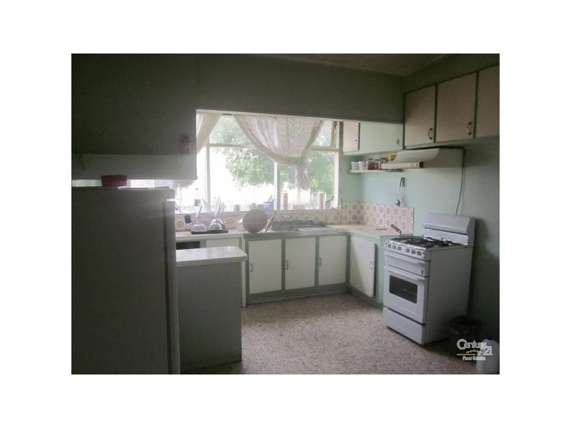 6 Oakdale Court, Springvale VIC 3171