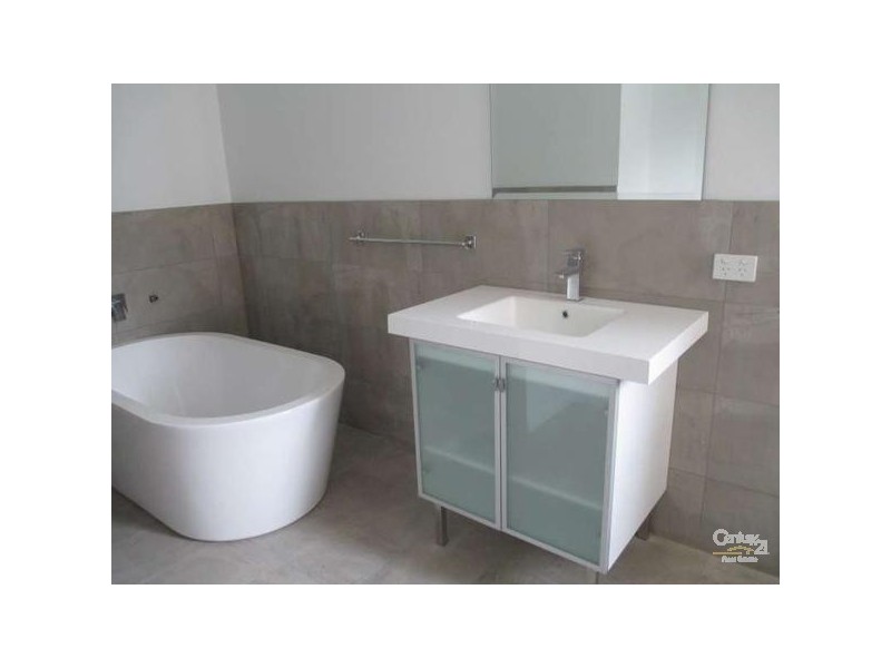 2/35 Alexander Street, Hallam VIC 3803