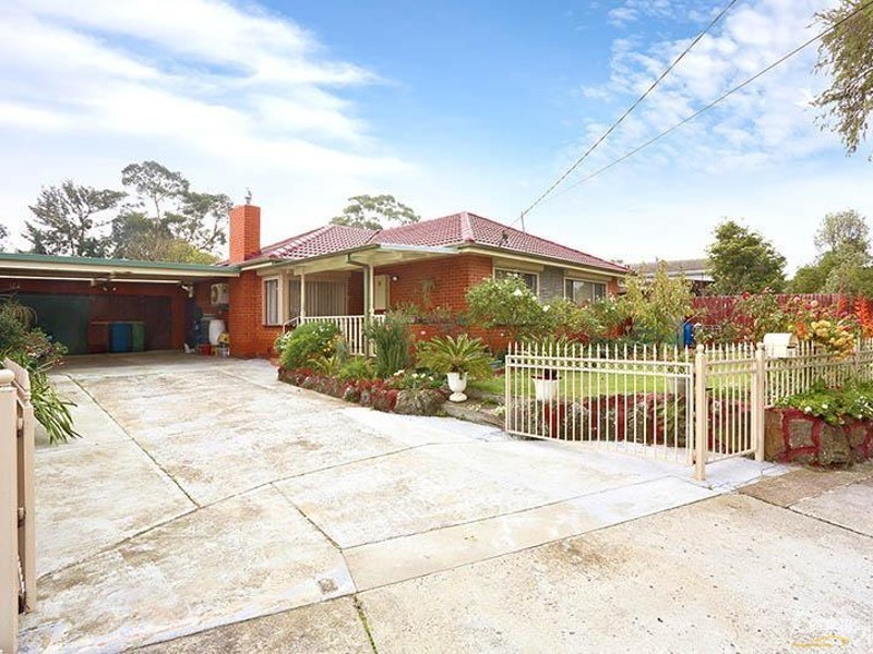 19 Elmbank Drive, Keysborough VIC 3173
