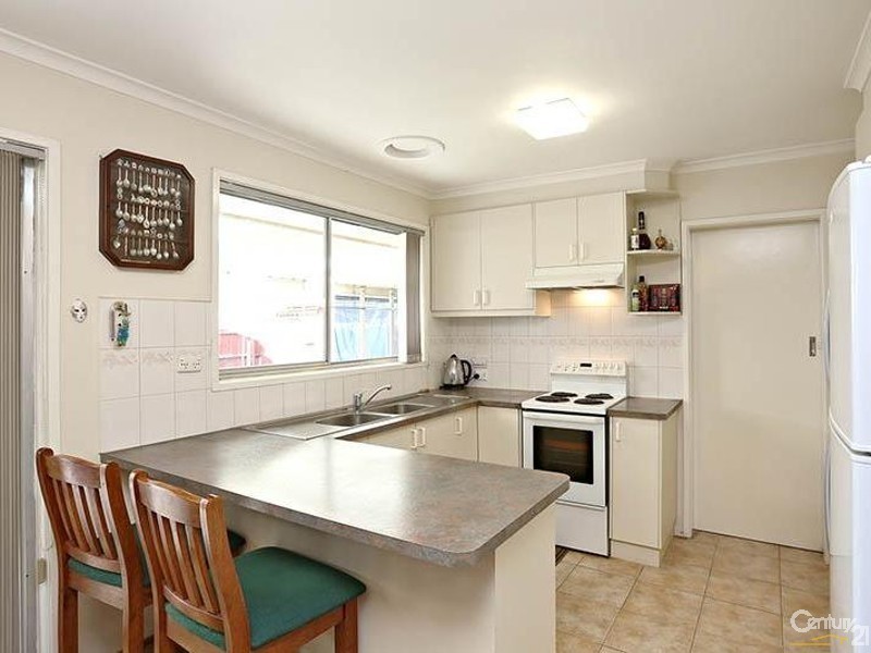 19 Elmbank Drive, Keysborough VIC 3173
