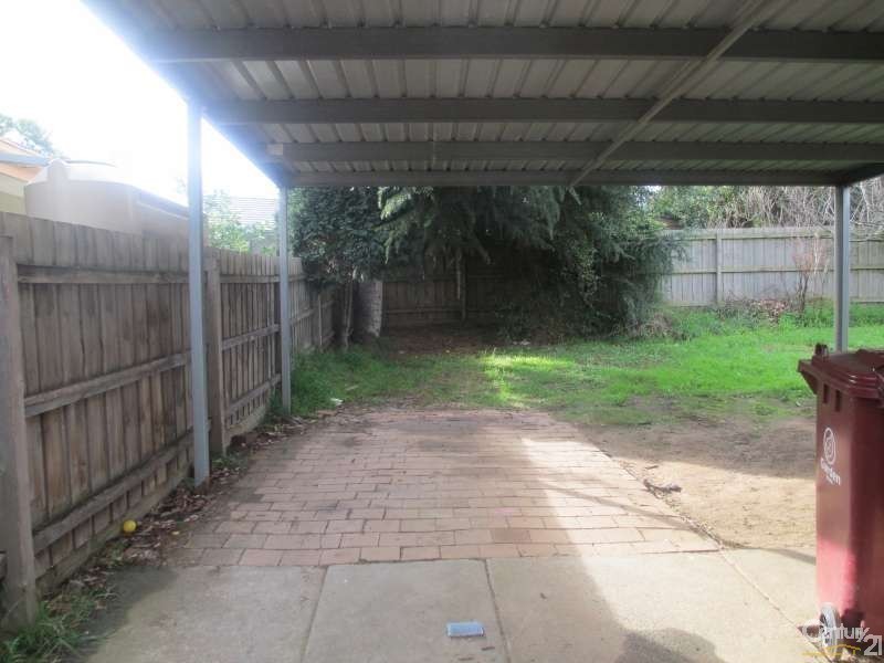 35 Eagle Drive, Noble Park North VIC 3174